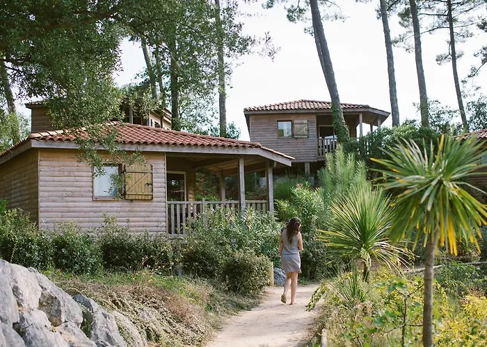 ホリデーパーク Natureo セノッス - ル・ペノン